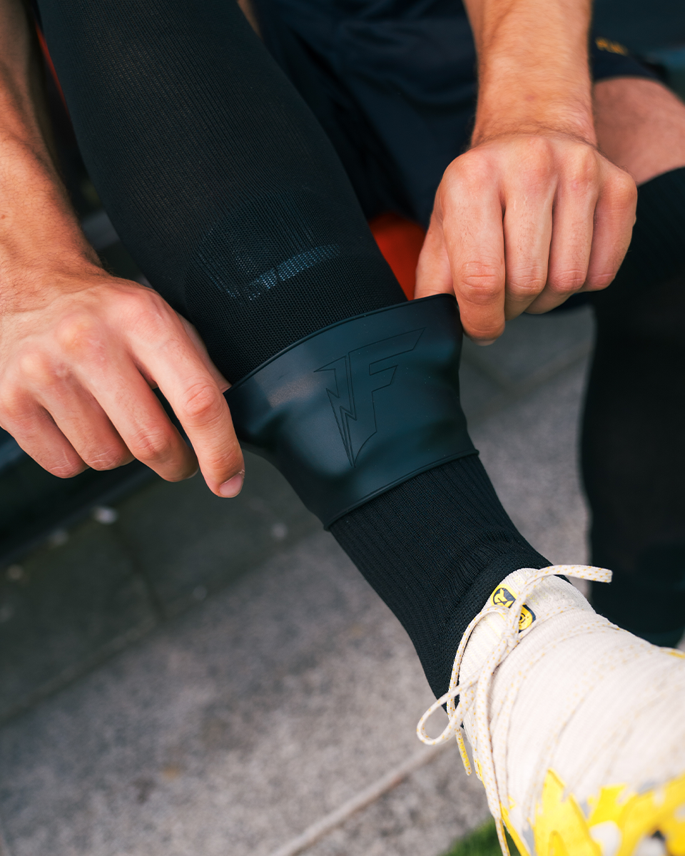 Pro-Paket – Mini-Schienbeinschoner