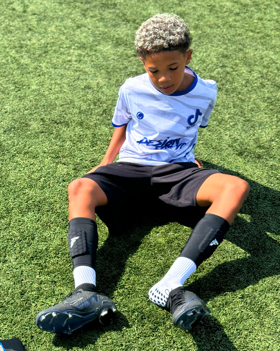 Ultimatives Paket – Integrierte Schienbeinschoner für Kinder